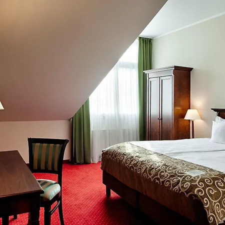 Hotell Grand Royal 4*