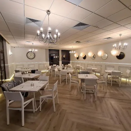 فندق Grand Royal 4*