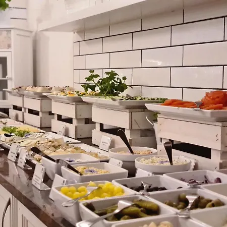 Готель Grand Royal 4*