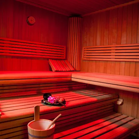 Grand Royal Готель