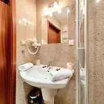 Hotel Grand Royal