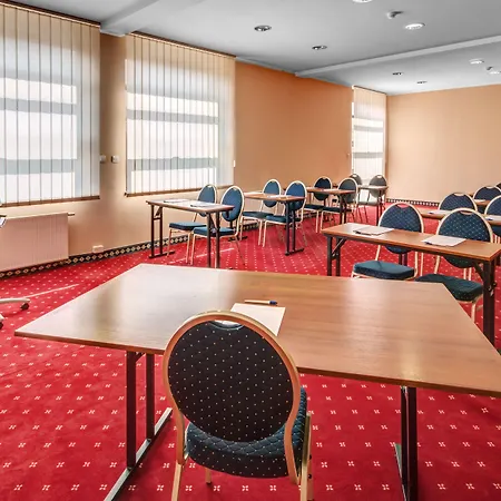Grand Royal 4* Poznaň