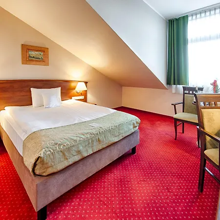 Hotel Grand Royal 4*