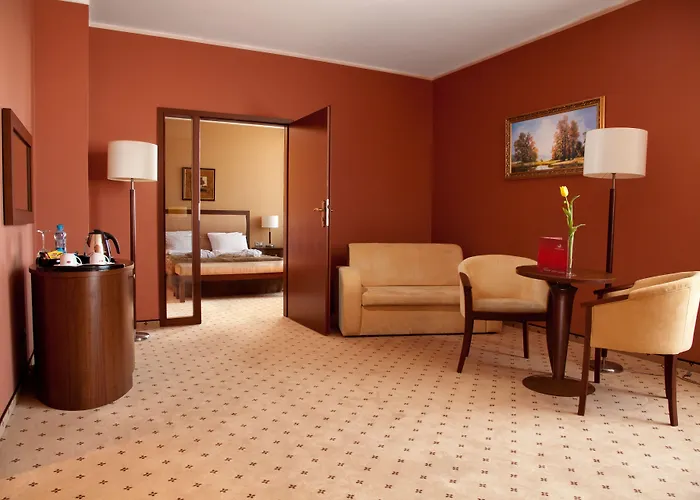 Grand Royal 4* Poznań