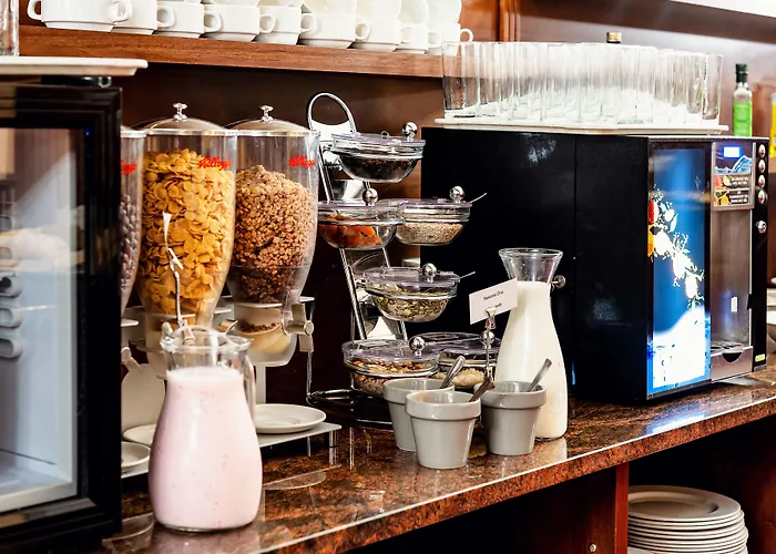 Grand Royal 4* Poznań